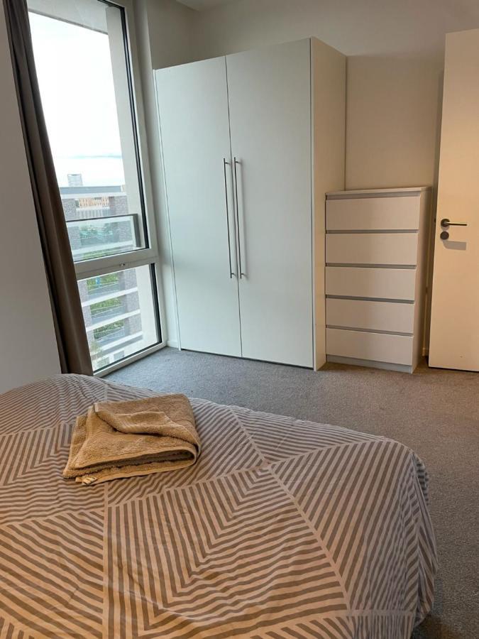 Luxury En-Suite Room Olympic Village In Shared Apartment London Exterior photo
